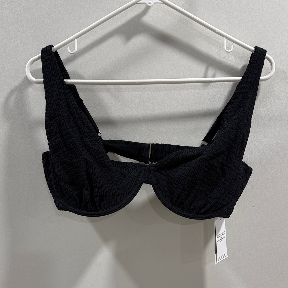 Abercrombie & Fitch Black Textured Underwire Bikini Top